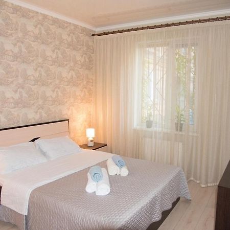 Center Of Odessa. Comfortable 2 Rooms Apartment ภายนอก รูปภาพ