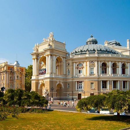 Center Of Odessa. Comfortable 2 Rooms Apartment ภายนอก รูปภาพ