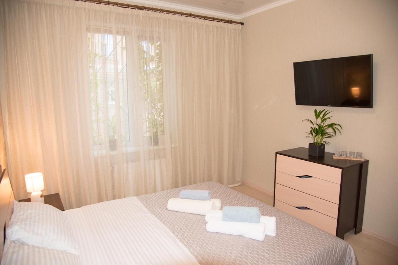 Center Of Odessa. Comfortable 2 Rooms Apartment ภายนอก รูปภาพ