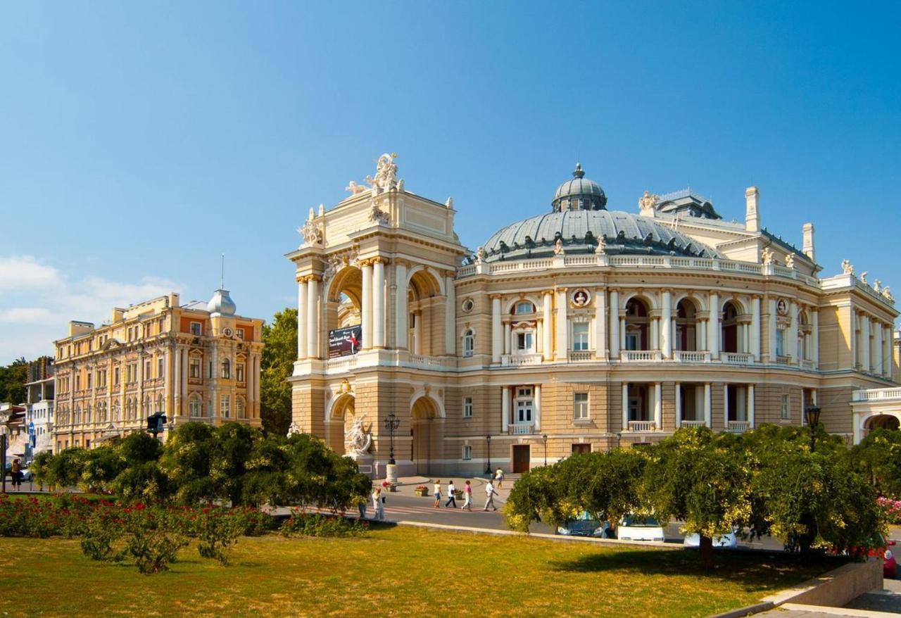 Center Of Odessa. Comfortable 2 Rooms Apartment ภายนอก รูปภาพ